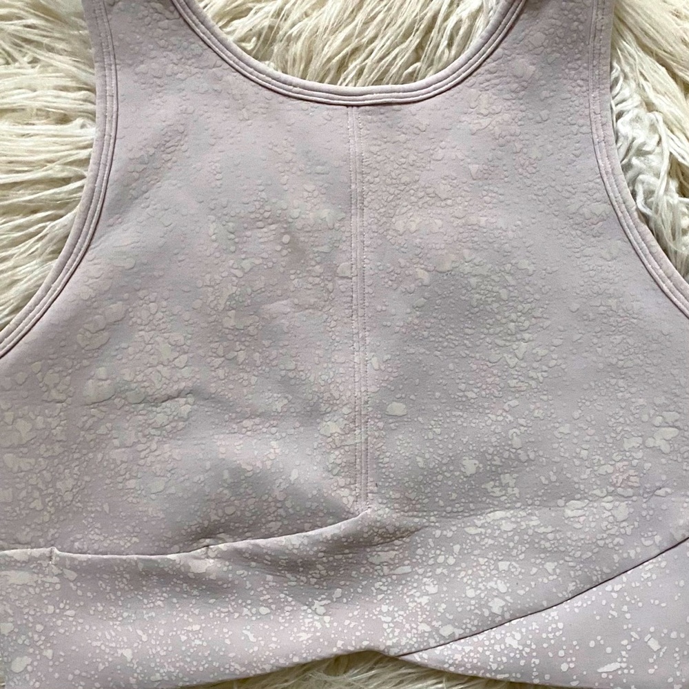 Lavender Reflective Lululemon Running Top Sz 4